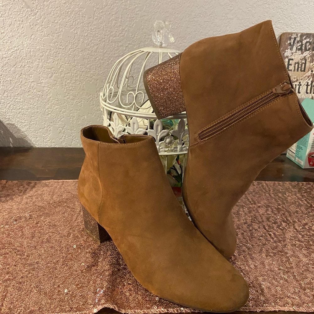 Arizona jeans co memory foam heels